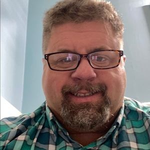 Meet your Posher, Lloyd